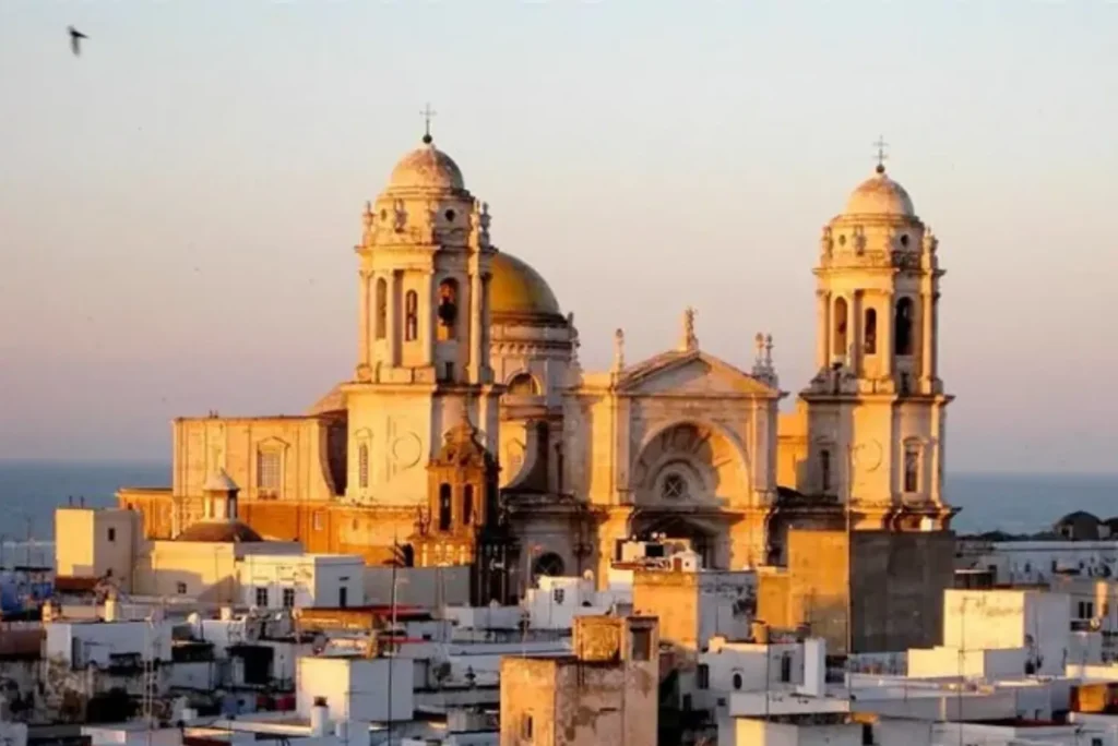 Architectural Styles Will You See on a Free Tour Cádiz