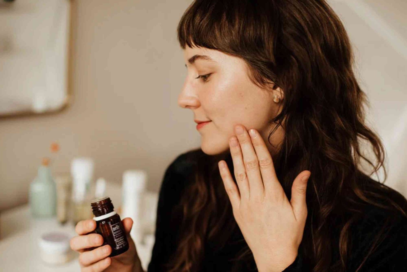 What to Know About Face and Polish