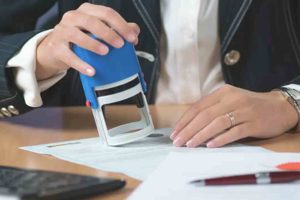 Can documents be notarized online in Dubai?